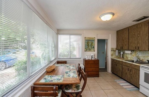 Holmes Beach Casa | The Seashell. Private Home #54561 3 Bedrooms 2 Bathrooms Home
