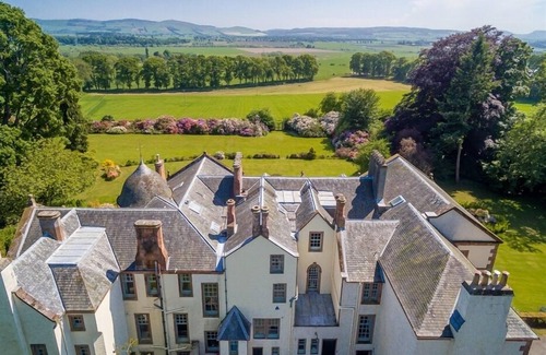 Blairgowrie Casa | The Seat of the Barony of Alyth, a stately Manor