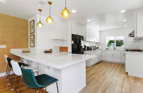 Westchester Casa | The Serene Haven on 77th Pl #41787