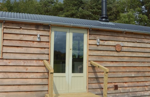 Pickering Cabina | The Sett No Hot Tub 1 pet allowed Onsite Fishing
