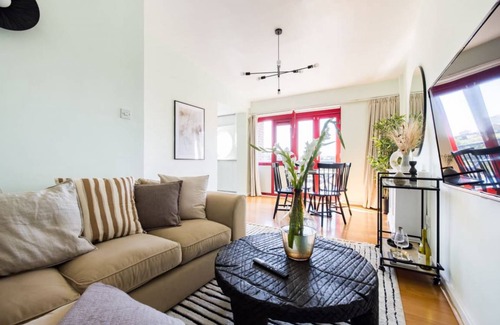 Wapping Casa | The Shadwell Secret - Contemporary 4BDR House
