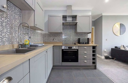 Wythenshawe Apartamento | The Sharston- Close To Airport- Free Secure Parking