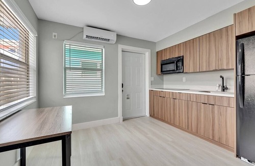 North Beach Apartamento | The Shell on Walnut 1br/1bath Hollywood Beach Free Parking