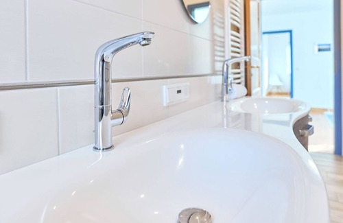 England Casa | Vrbo Property