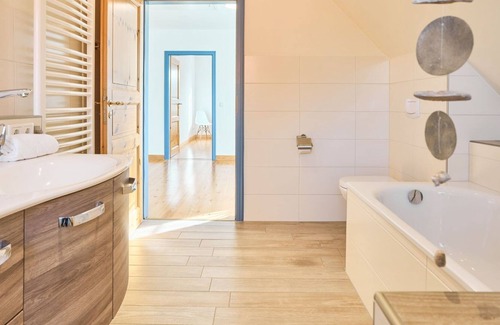 England Casa | Vrbo Property