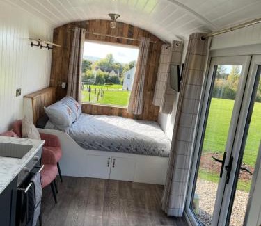 Congresbury Cabina | The Shepherd’s Nest