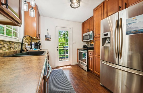 Pittman Center Cabina | The Sherridan 2 Bedroom Cabin by RedAwning