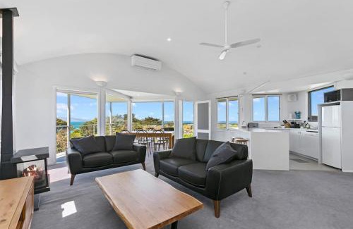Marengo Casa | THE SHOREHOUSE - Ocean Views - 50m from Beach