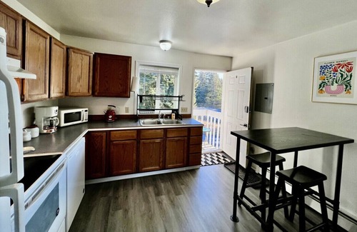Kodiak Apartamento | The Surfside -Ocean Views & Northern Lights