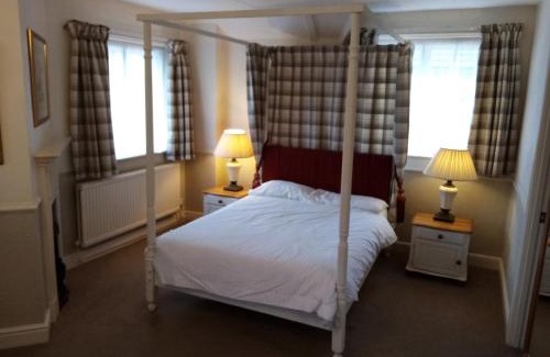 Fotheringhay Hotel | The Sibson Inn Hotel