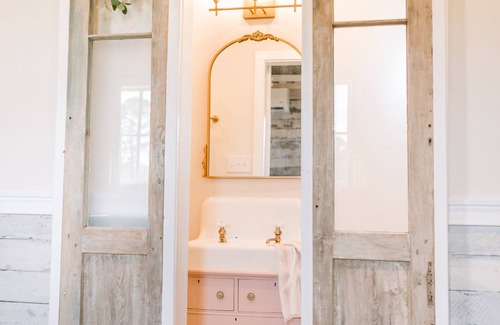 Lynchburg Otro | The Silos at Promise Manor "Dolly"! Farm stay mins from historic Lynchburg, TN.