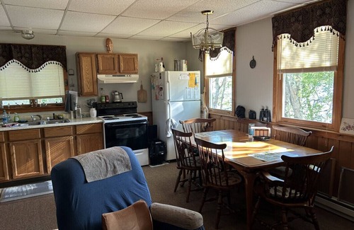 Shapleigh Casa | The Silver Lake Oasis