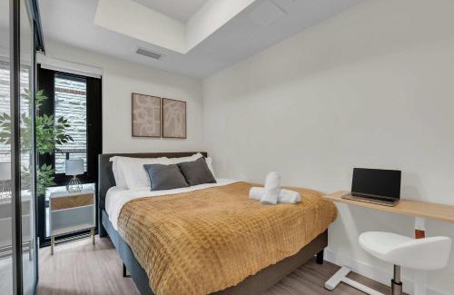Eau Claire Apartamento | The Silverwood Corner DT Steps to Riverwalk