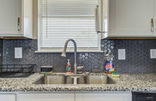 Lubbock Casa | The Sinatra - New York Theme in the heart of Lubbock .