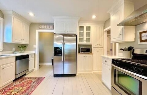 Oxford Casa | The Sivley 2BR Classic Home by Velvet Ditch Villas