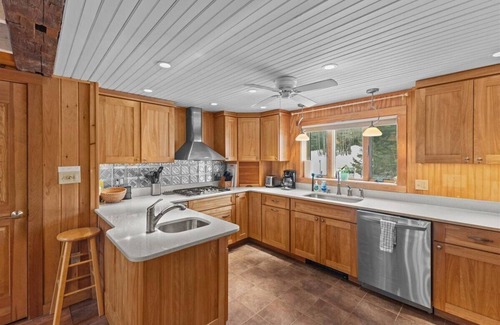 Eastern Vermont Casa | The Ski Barn-Restored Historic Home Near Stowe/Jay