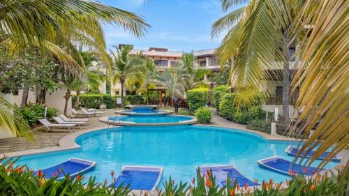 Coco Sunset Hills Casa | The Sky Deck Condo 2bed25bath