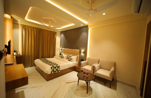 Nathdwara Hotel | The Sky Imperial Hotel Sugam