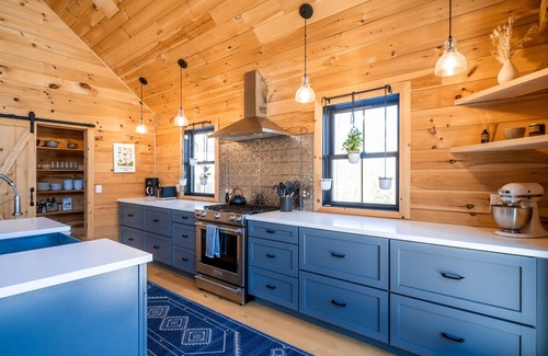Sunderland Cabina | The Skyline Cabin - Hot Tub - Fire Pit - Skyline Views