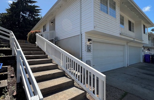 Sunnyslope Condominio | The Skyline Suite in South Salem