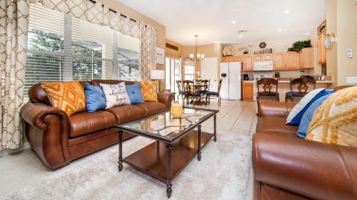 Bay Lake Casa | The Skywalker