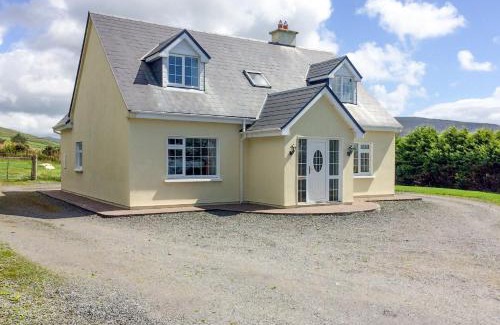 Cahirciveen Casa | The Slate House