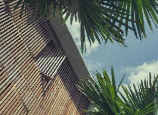Batu Bolong Hotel | The Slow