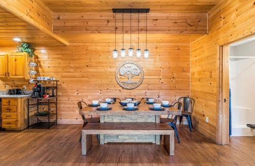 Pigeon Forge Casa | The Sly Fox - Recently Updated/Ideal PF Location