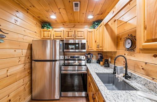 Pigeon Forge Casa | The Sly Fox - Recently Updated/Ideal PF Location