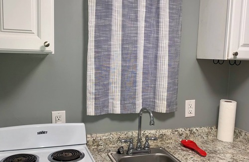 El Centro Apartamento | The Small Sandalwood -"Sandalito"· Private Suite, curated for comfort & privacy.