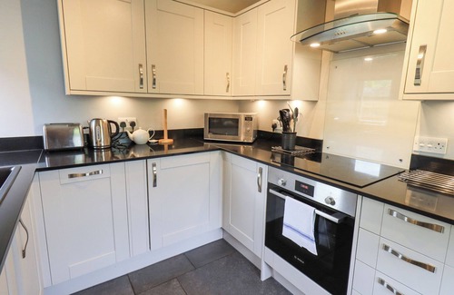Borrowdale Cabaña | THE SMITHY, family friendly, with open fire in Keswick