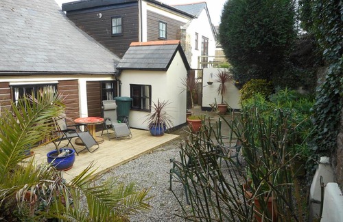 Newlyn Casa | The Smugglers