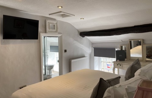 Kirkby Lonsdale Hotel | The Snooty Fox