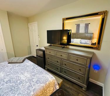 Yardville-Groveville Casa | The Soft Landing Elle's Home Near NYC