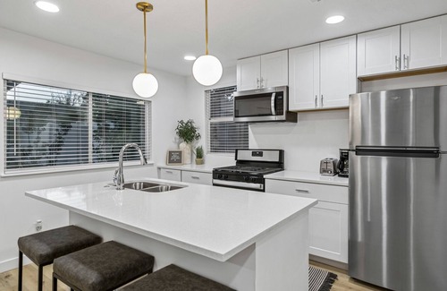 South Jordan Condominio | The SoJo Nest