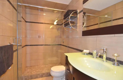 St. Clair Apartamento | The SoMa Furnished Residences