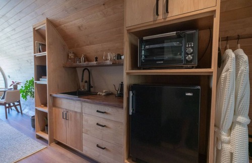 Sebastopol Apartamento | The Sonoma Spyglass | Incredible Views + Sauna