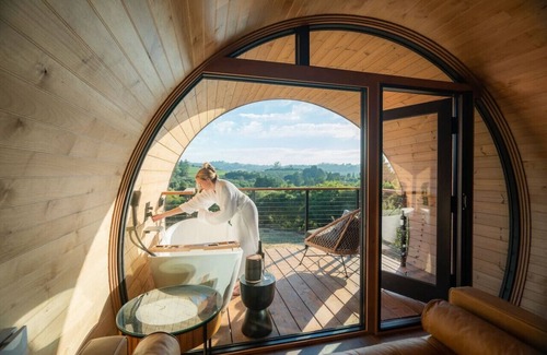 Sebastopol Apartamento | The Sonoma Spyglass | Incredible Views + Sauna