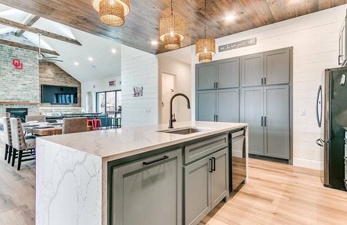 Norman Casa | The Sooner Resort on OU's Campus