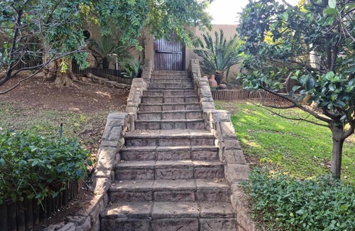 Glenvista Casa | The south country club villa
