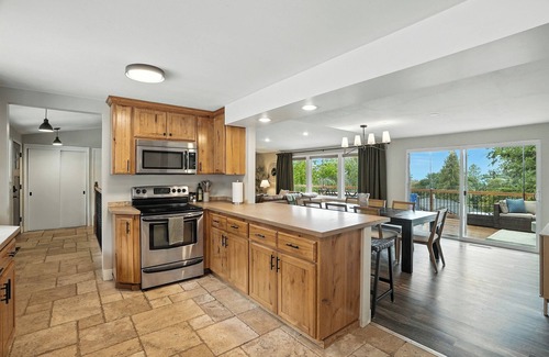 South Perry District Casa | The South Perry Perch ~ 5BD Family Retreat
