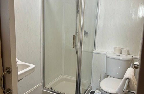 Folkestone Hotel | OYO The Southcliff Hotel