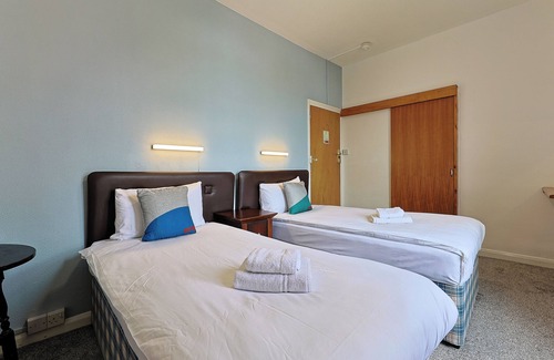 Folkestone Hotel | OYO The Southcliff Hotel