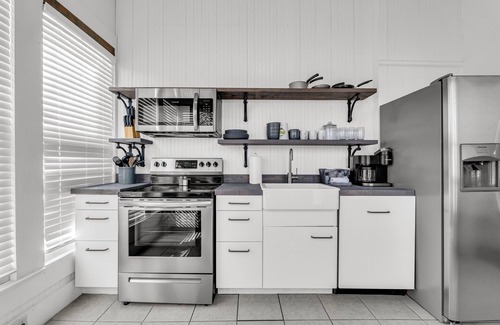 Starkville Casa | The Southern Gent by OneHometown Getaways