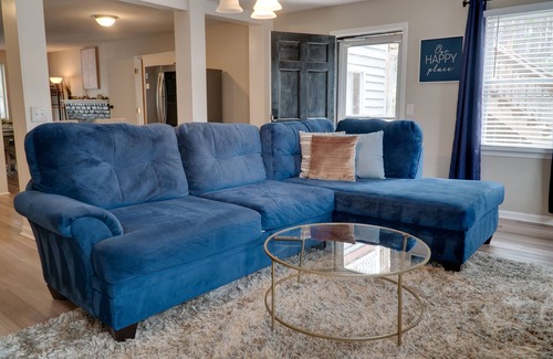 Harbison Casa | The Spacious Harbison Modern Castle