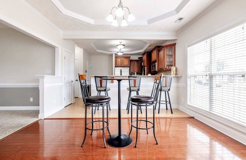 Westover Casa | The Spacious Murray Retreat