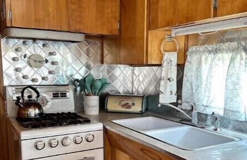 Tellico Plains Complejo | The Spartan Village - A Retro Trailer Coach Resort - 1955 Spartan Mansion #2