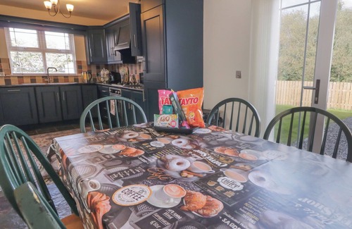 Omagh Cabaña | THE SPERRIN GETAWAY, pet friendly, with open fire in Omagh