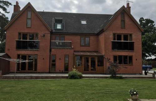 Maidwell Casa | The spinney home stay