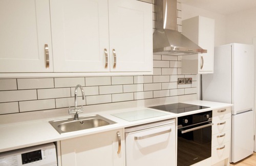 Cheltenham Casa | The Spitfire - Newly renovated 3-bed house in Cheltenham